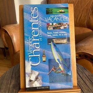 Hachette Blue Travel Guide France 2001 Charentes Vendée Deux-Sevres